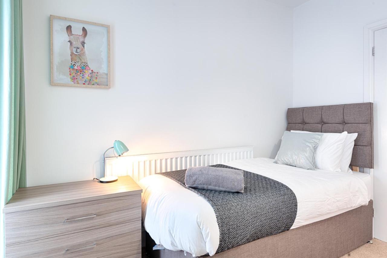 Large Green Garden, 4 Bedrooms, Sleeps 8 Swansea Esterno foto